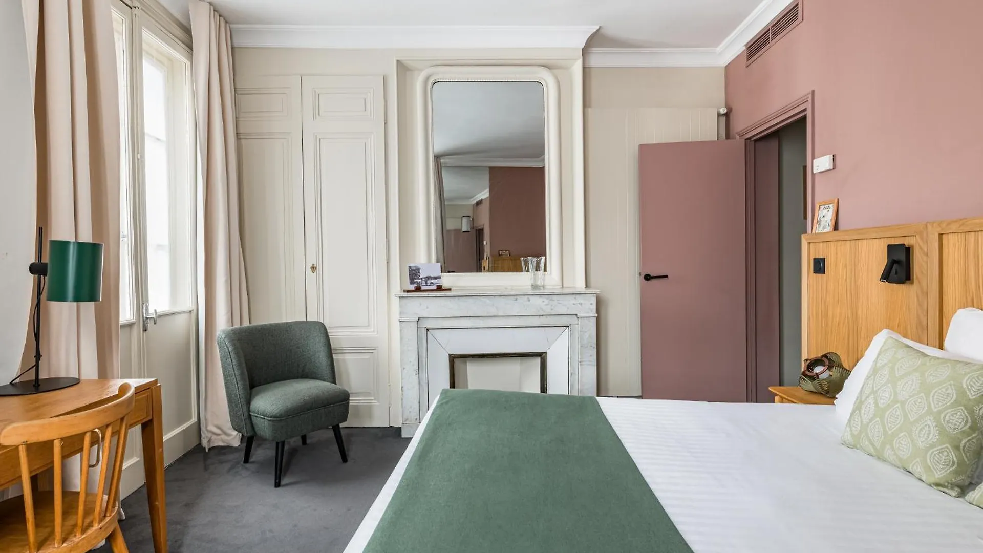 Globe Et Cecil Hotel Lyon 4*,
